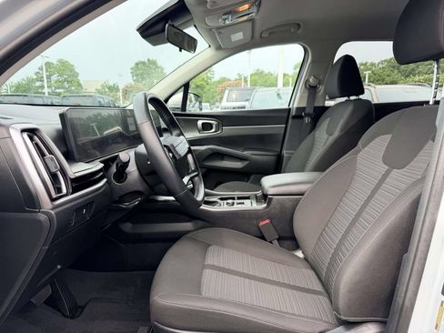 Used 2026 Kia Sorento LX FWD image 15