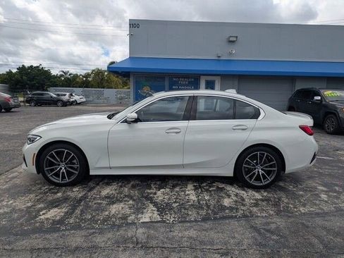 Used 2019 BMW 330i xDrive Sedan w/ Premium Package image 4
