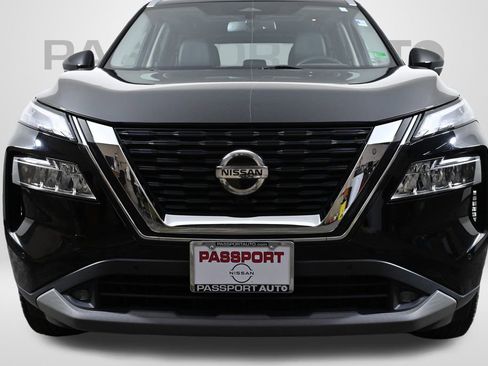 Used 2021 Nissan Rogue SL w/ Premium Package image 2