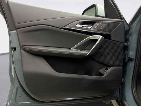 Used 2023 BMW X1 xDrive28i w/ Convenience Package image 9