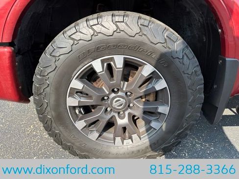 Used 2019 Nissan Titan PRO-4X AWD/4WD image 11