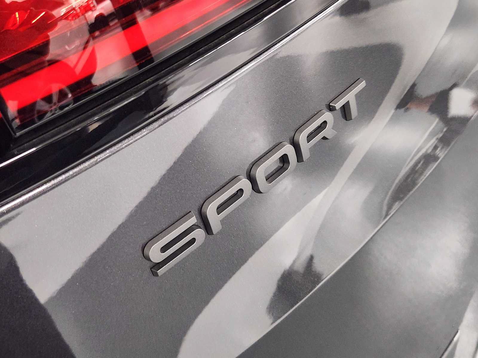 New 2026 Land Rover Range Rover Sport Dynamic SE AWD/4WD image 13