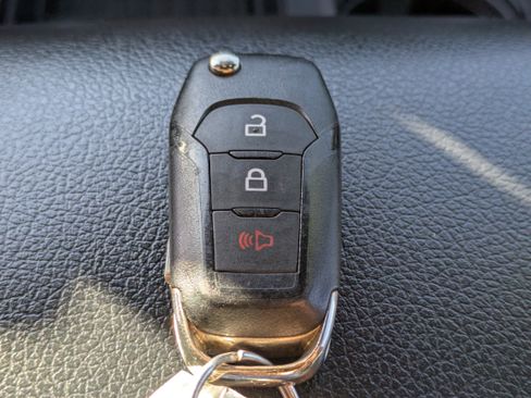 Used 2022 Ford F350 Lariat image 33