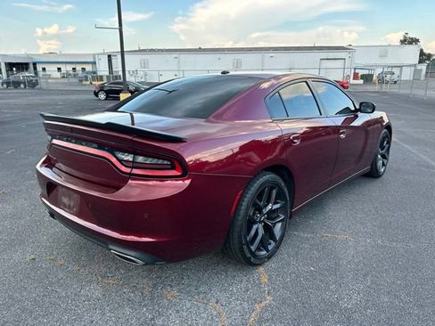 Used 2021 Dodge Charger SXT w/ Blacktop Package RWD image 4
