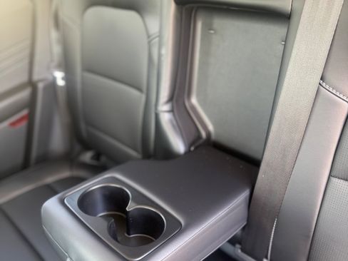 Used 2024 Ford Escape Platinum image 30