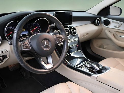 Used 2016 Mercedes-Benz C 300 4MATIC Sedan image 11