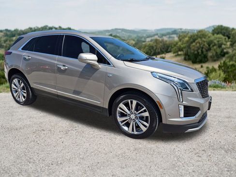 Used 2023 Cadillac XT5 Premium Luxury w/ Technology Package AWD/4WD image 1