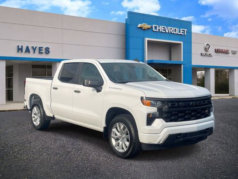 Used 2022 Chevrolet Silverado 1500 Custom RWD image 1