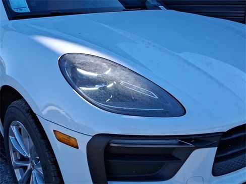 New 2025 Porsche Macan image 12
