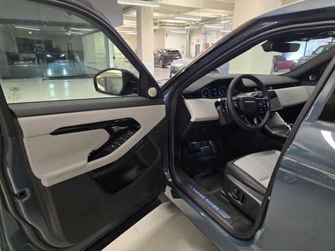 New 2026 Land Rover Range Rover Evoque Dynamic SE image 21