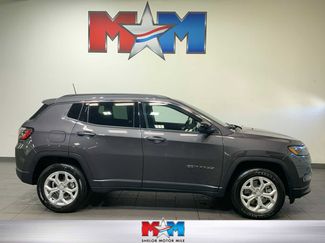 Used 2024 Jeep Compass Latitude video 1