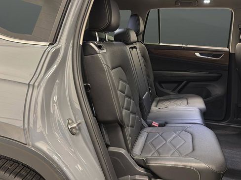 Used 2025 Volkswagen Atlas SE w/ Panoramic Sunroof Package AWD/4WD image 25