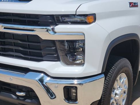 New 2026 Chevrolet Silverado 2500 LT w/ All Star Edition AWD/4WD image 17