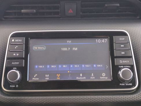 Used 2021 Nissan Kicks S image 18