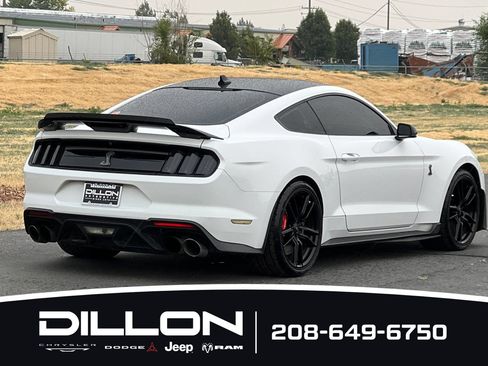 Used 2020 Ford Mustang Shelby GT500 w/ Technology Package RWD image 7
