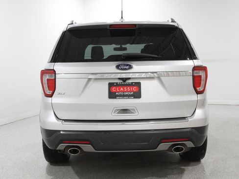 Used 2018 Ford Explorer XLT w/ Equipment Group 202A image 22