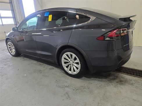 Used 2018 Tesla Model X 100D image 6