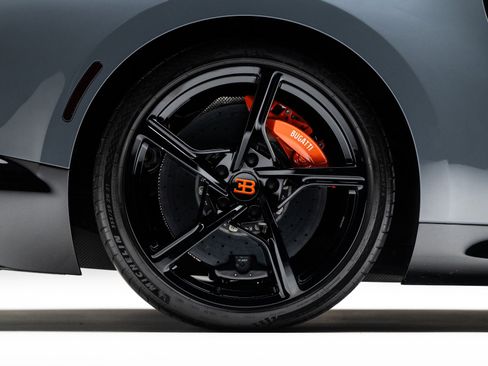 Used 2024 Bugatti Chiron Super Sport image 47