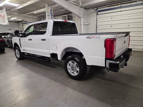Used 2026 Ford F250 XLT AWD/4WD image 4