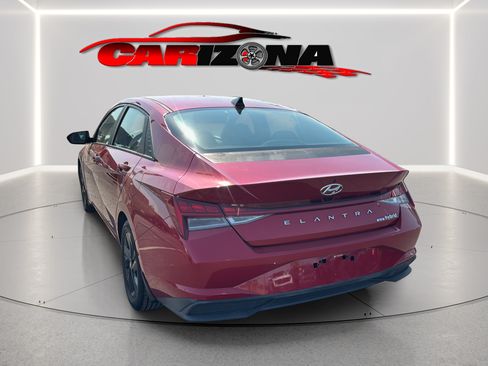 Used 2022 Hyundai Elantra Blue FWD image 8