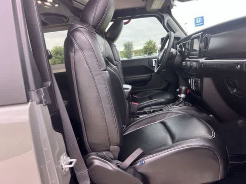 Used 2023 Jeep Wrangler Sport S image 12