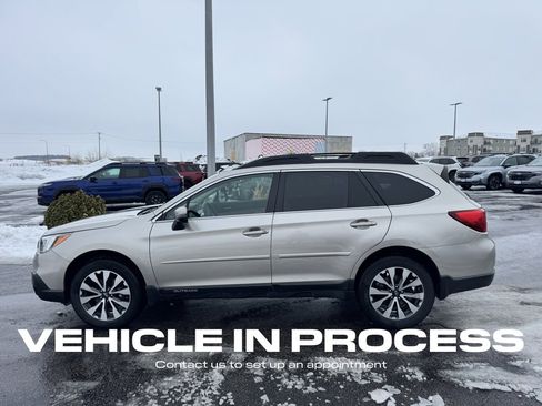 Used 2017 Subaru Outback 2.5i Limited image 6