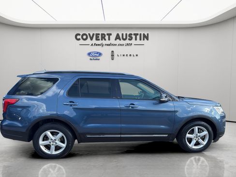 Used 2018 Ford Explorer XLT w/ Equipment Group 202A FWD image 6