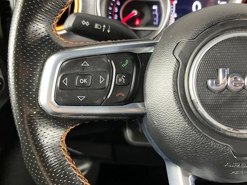 Used 2021 Jeep Gladiator Mojave AWD/4WD image 16