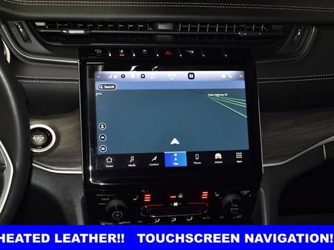 Used 2023 Jeep Grand Cherokee Limited AWD/4WD image 18