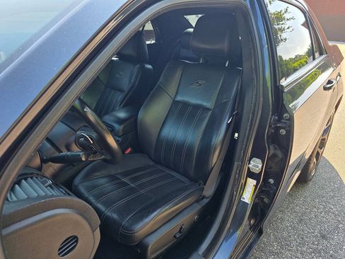 Used 2019 Chrysler 300 S RWD image 14