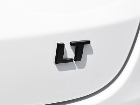 New 2026 Chevrolet Trax LT w/ LPO, Blackout Package image 13