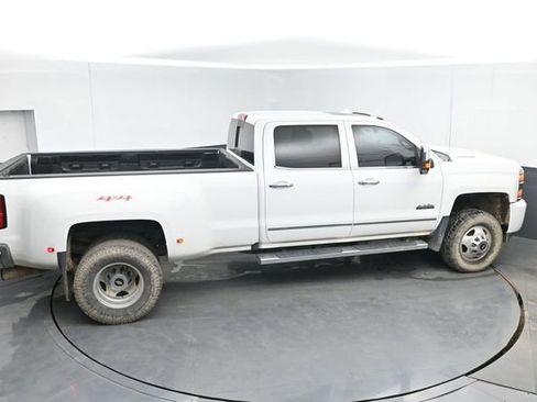 Used 2016 Chevrolet Silverado 3500 High Country w/ Duramax Plus Package image 26
