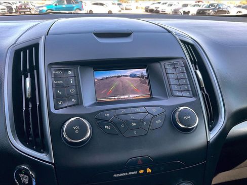 Used 2019 Ford Edge SE w/ SE Fleet Driver's Package image 21