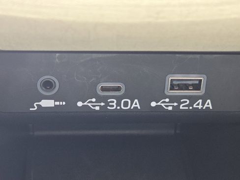 Used 2024 Subaru Outback Limited AWD/4WD image 8