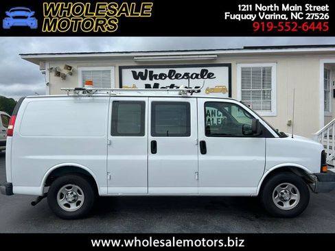 Used 2008 Chevrolet Express 1500 image 1