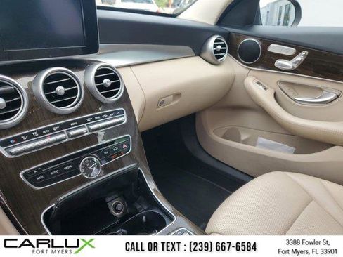 Used 2018 Mercedes-Benz C 300 Sedan w/ Premium Package image 28