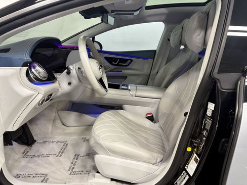 Used 2022 Mercedes-Benz EQS 580 580 image 9