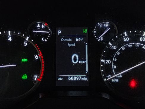 Used 2021 Lexus GX 460 Premium image 25