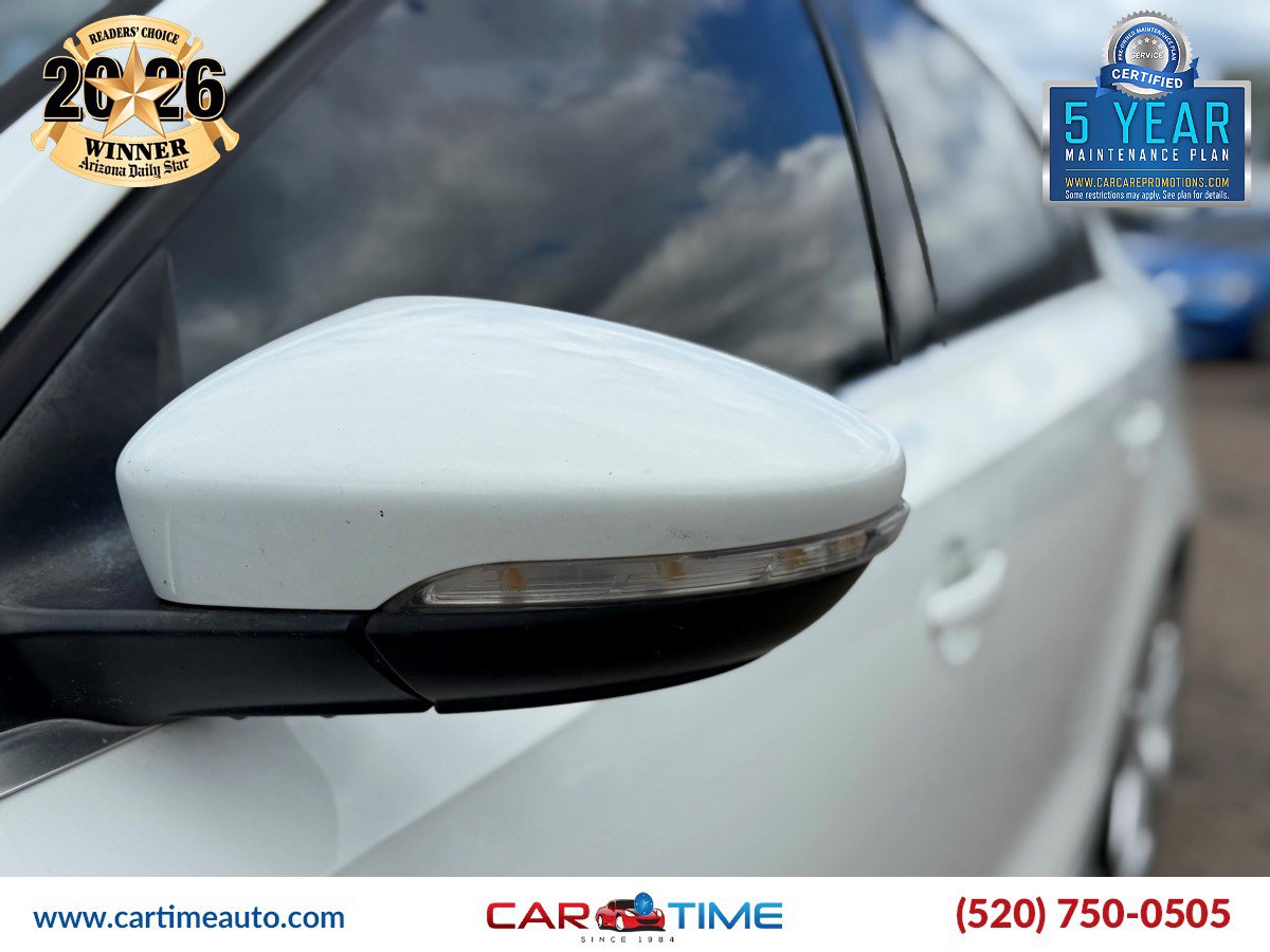 Used 2017 Volkswagen Jetta GLI FWD image 7