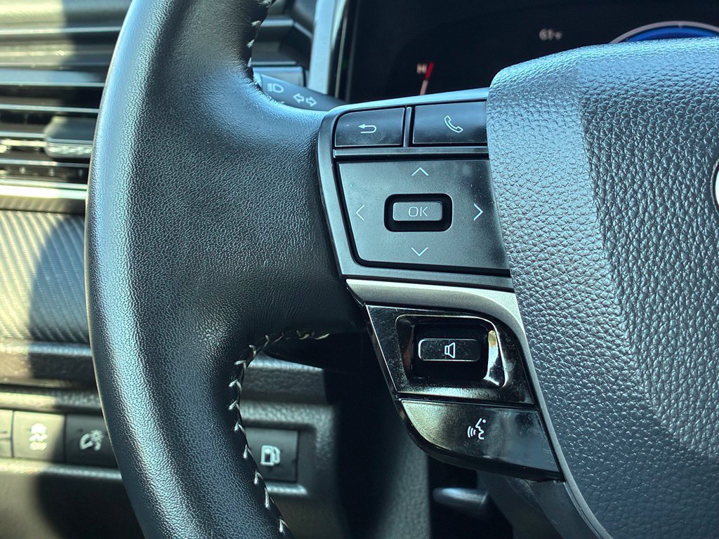 Used 2026 Toyota Camry SE FWD image 21