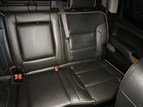 Used 2019 Chevrolet Silverado 2500 High Country w/ Duramax Plus Package image 38