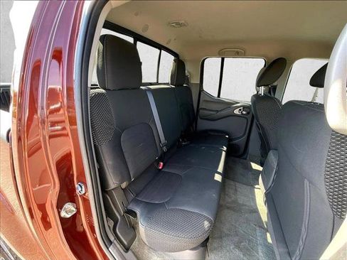 Used 2017 Nissan Frontier Desert Runner image 22