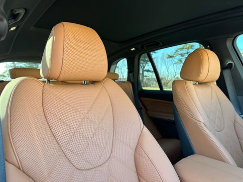Certified 2024 BMW X5 xDrive40i w/ Premium Package image 27