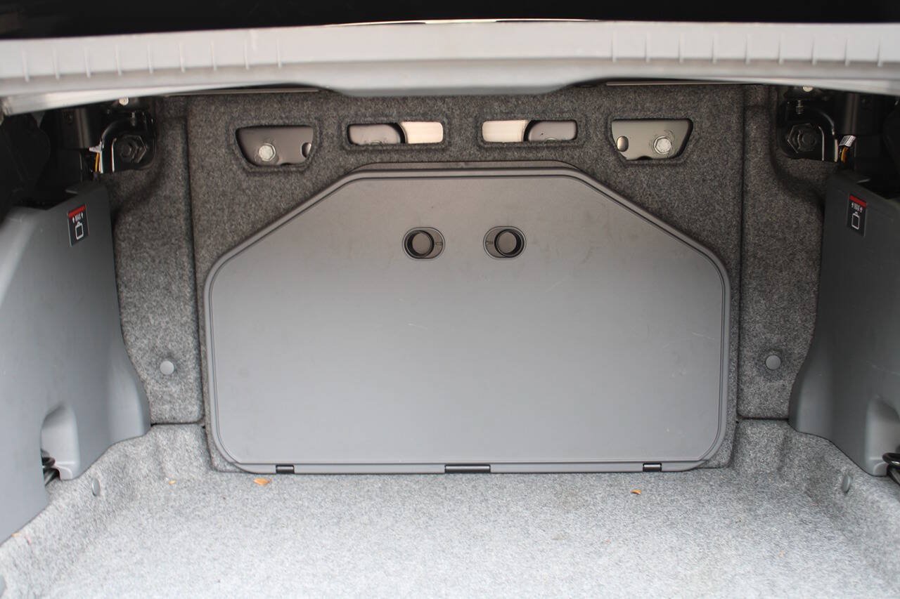 Used 2013 BMW 335i Convertible RWD image 37