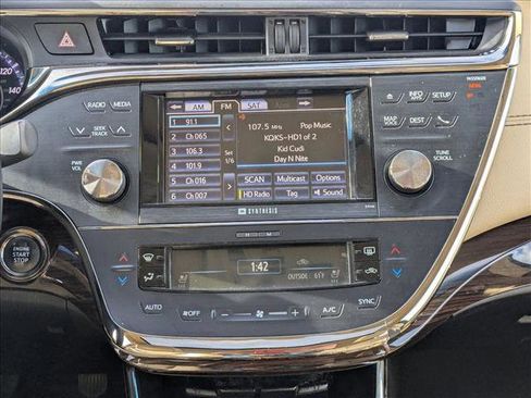 Used 2013 Toyota Avalon Limited image 13