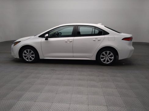 Used 2022 Toyota Corolla LE FWD image 3