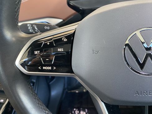 Certified 2022 Volkswagen ID.4 Pro S RWD image 8