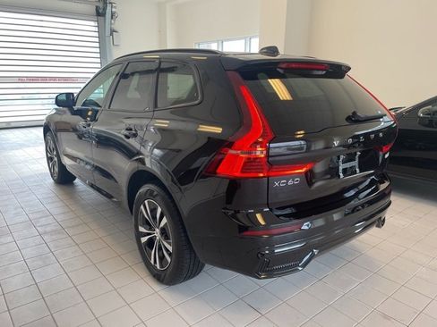 Certified 2024 Volvo XC60 B5 Core image 2