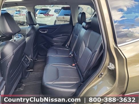 Used 2022 Subaru Forester Touring image 28