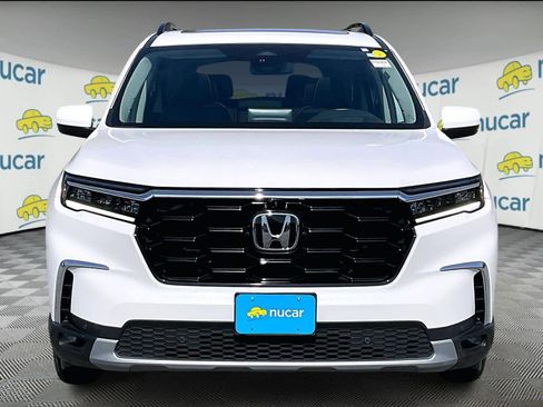 Certified 2023 Honda Pilot Elite image 2